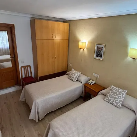 Hostal Atienzar Albacete Exterior photo